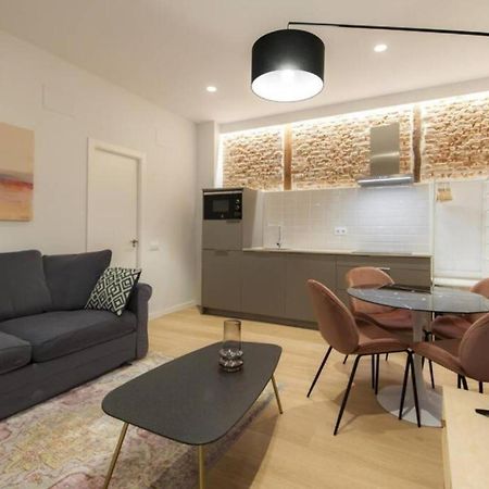 Apartamentos En La Latiina Мадрид Экстерьер фото